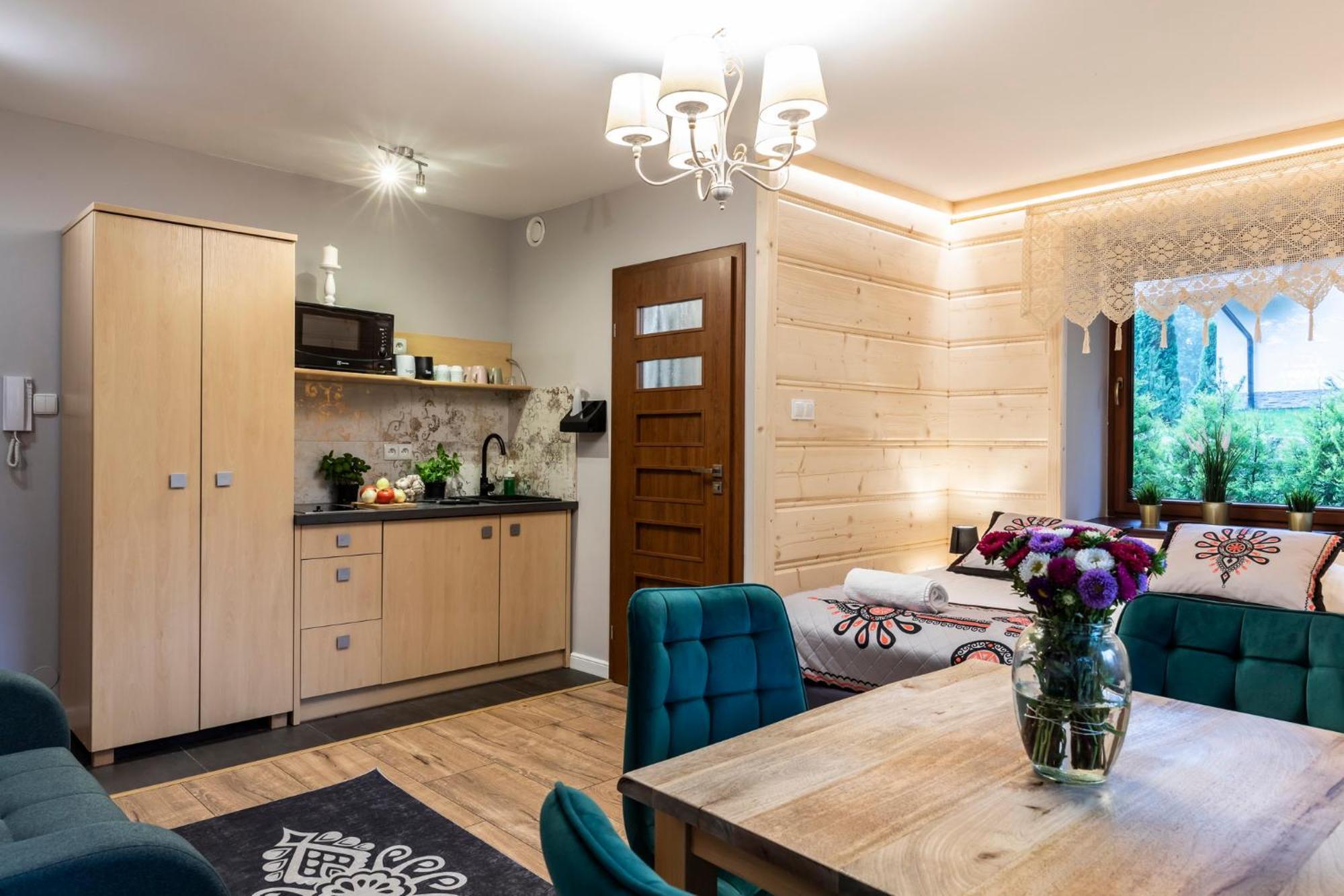 Udanypobyt Apartamenty Przy Dolinach C I D Koscielisko Exterior photo