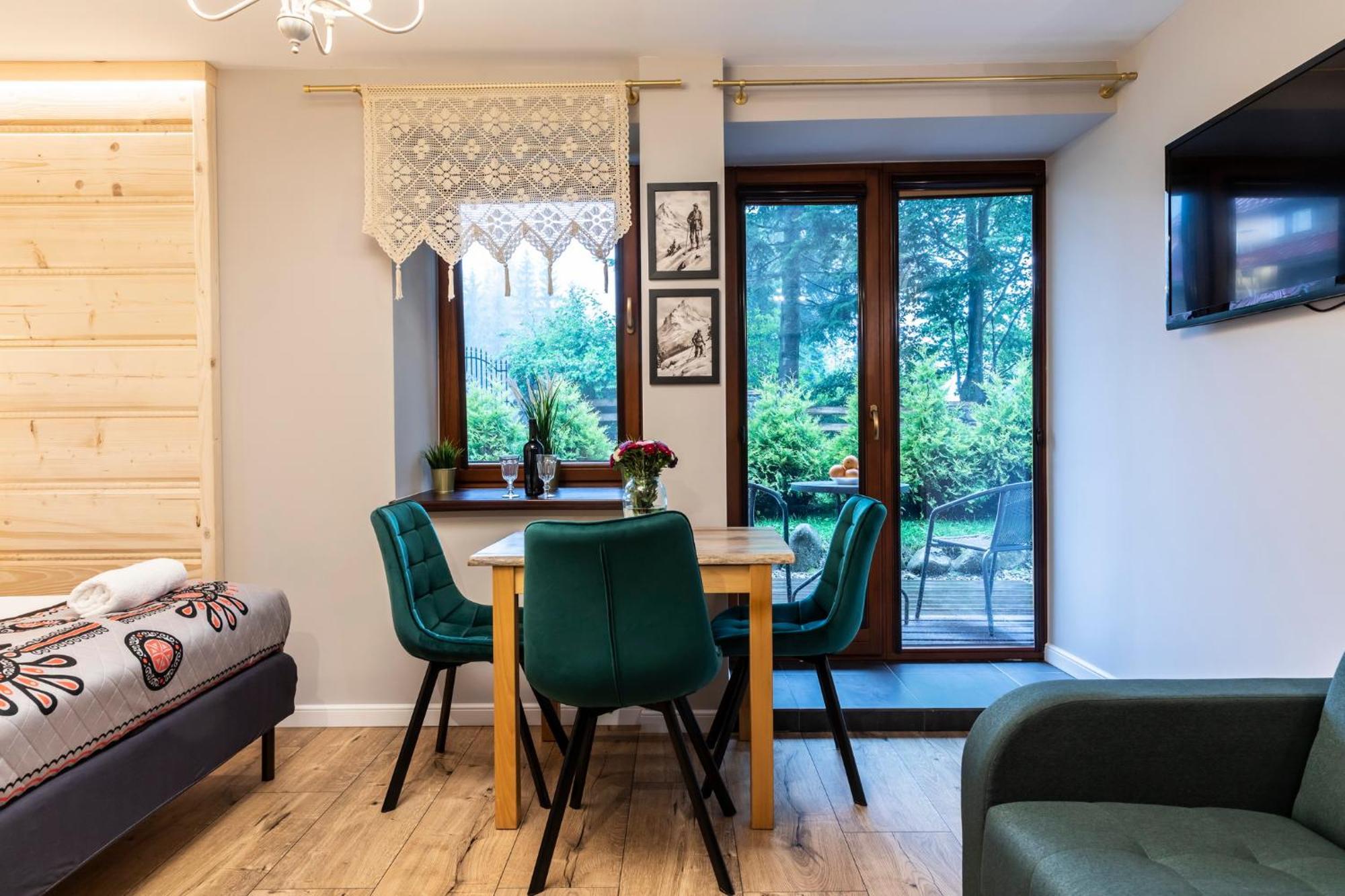 Udanypobyt Apartamenty Przy Dolinach C I D Koscielisko Exterior photo